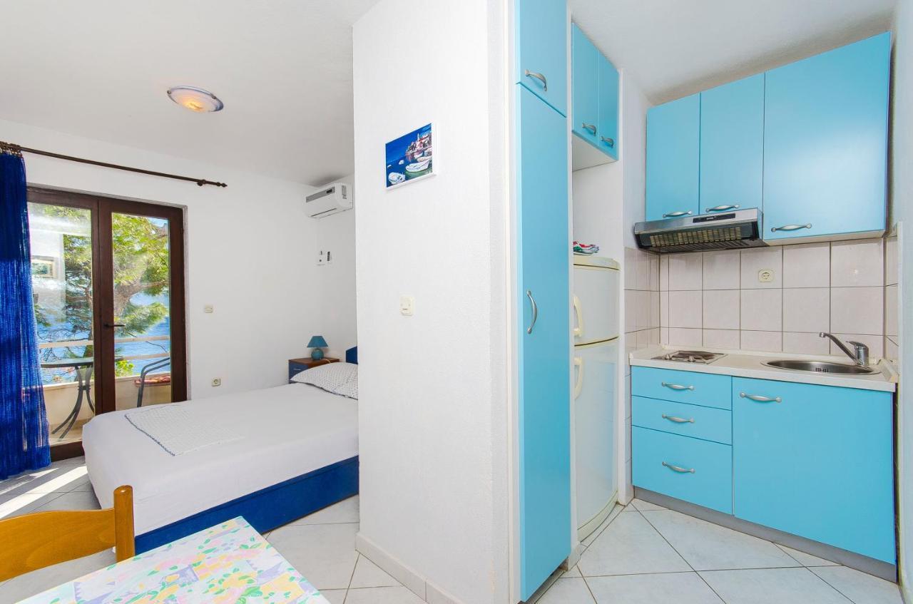 Studio Pisak 2802B Extérieur photo